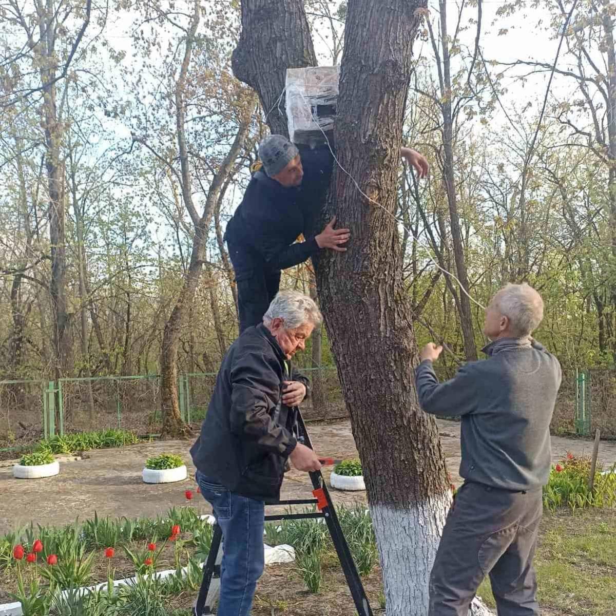 Фото до матеріалу: Руками краще не чіпати: Чорнобильський заповідник закликав не забирати дитинчат диких тварин