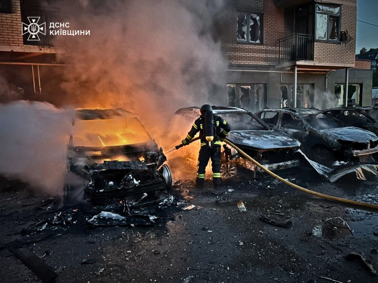 Фото до матеріалу: Зеленський прокоментував нічні обстріли України 14 травня