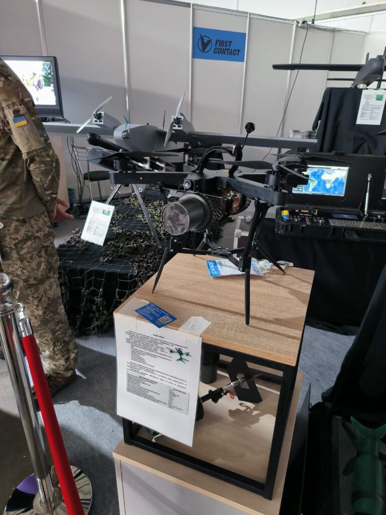 Фото до матеріалу: Українські розробники представили новий тактичний дрон «Оса»