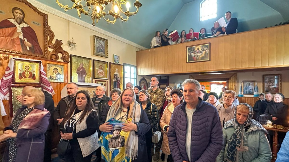 Фото до матеріалу: Чотири громади Калуського району вшанували пам'ять загиблих захисників у монастирі