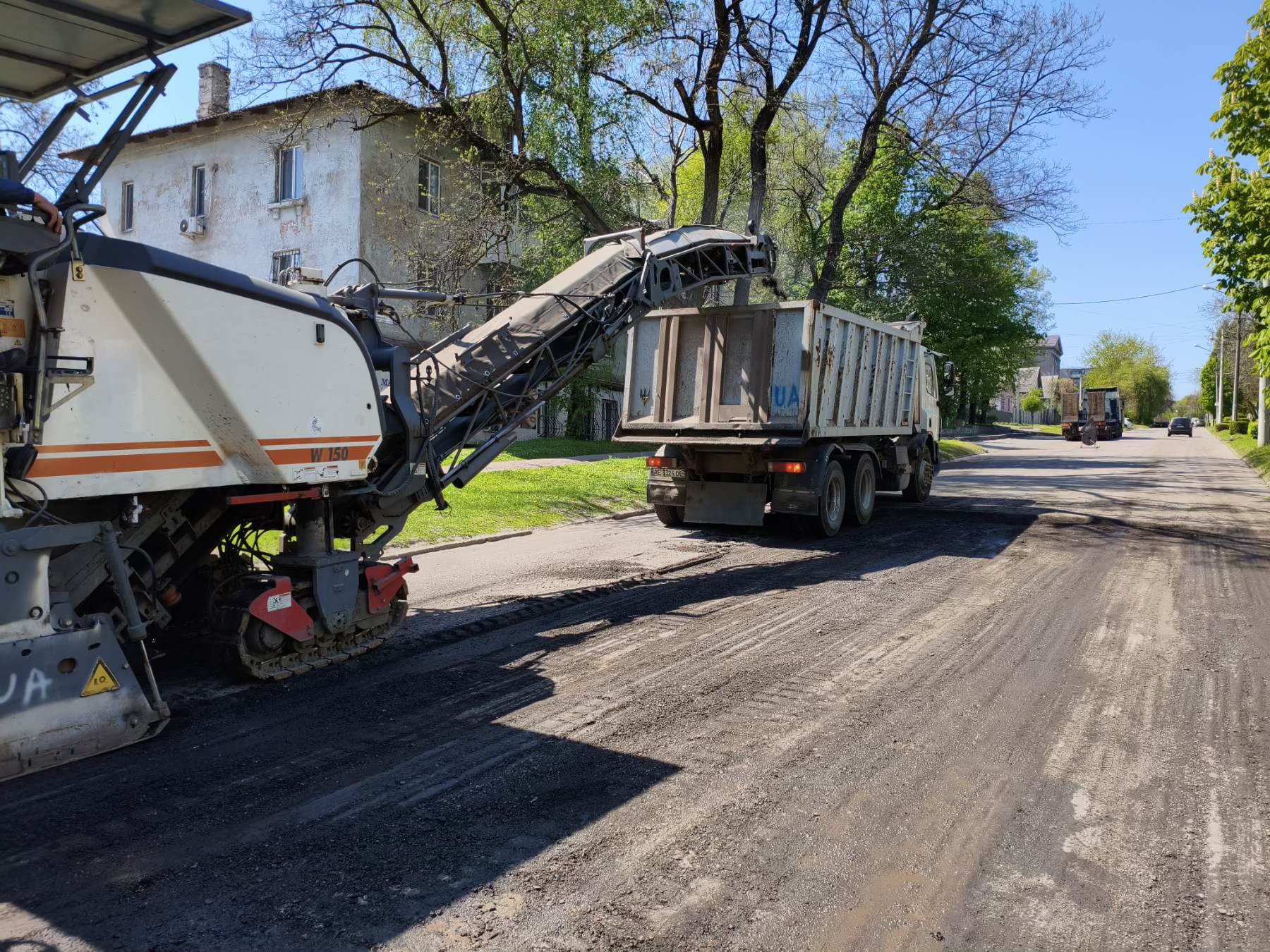 Фото до матеріалу: У Кам'янському почали капітальний ремонт вулиці Миколи Лисенка
