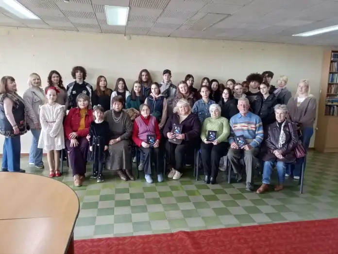 Фото до матеріалу: Кропивницьке літоб'єднання «Степ» презентувало нову збірку «Шепіт чужих дахів»