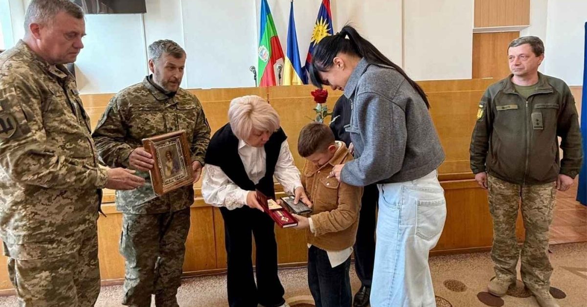 Фото до матеріалу: Посмертно нагороджений Богдан Баранюк: Гайсинщина вшанувала героя