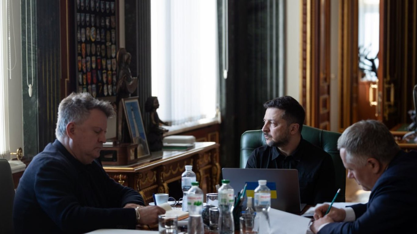 Фото до матеріалу: Росія почала штурми замість обіцяного перемир'я: Зеленський