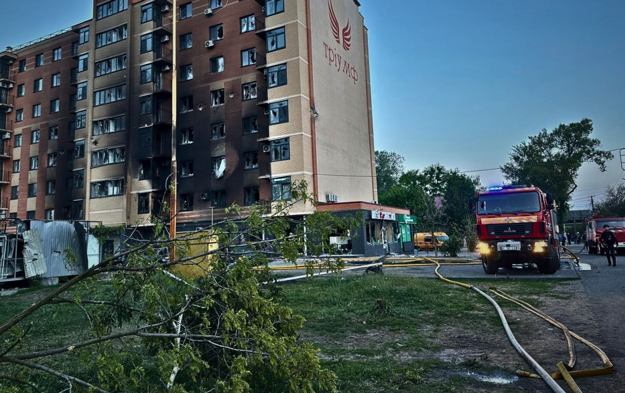 Фото до матеріалу: Автобуси в Києві змінили маршрути після атаки 14 травня