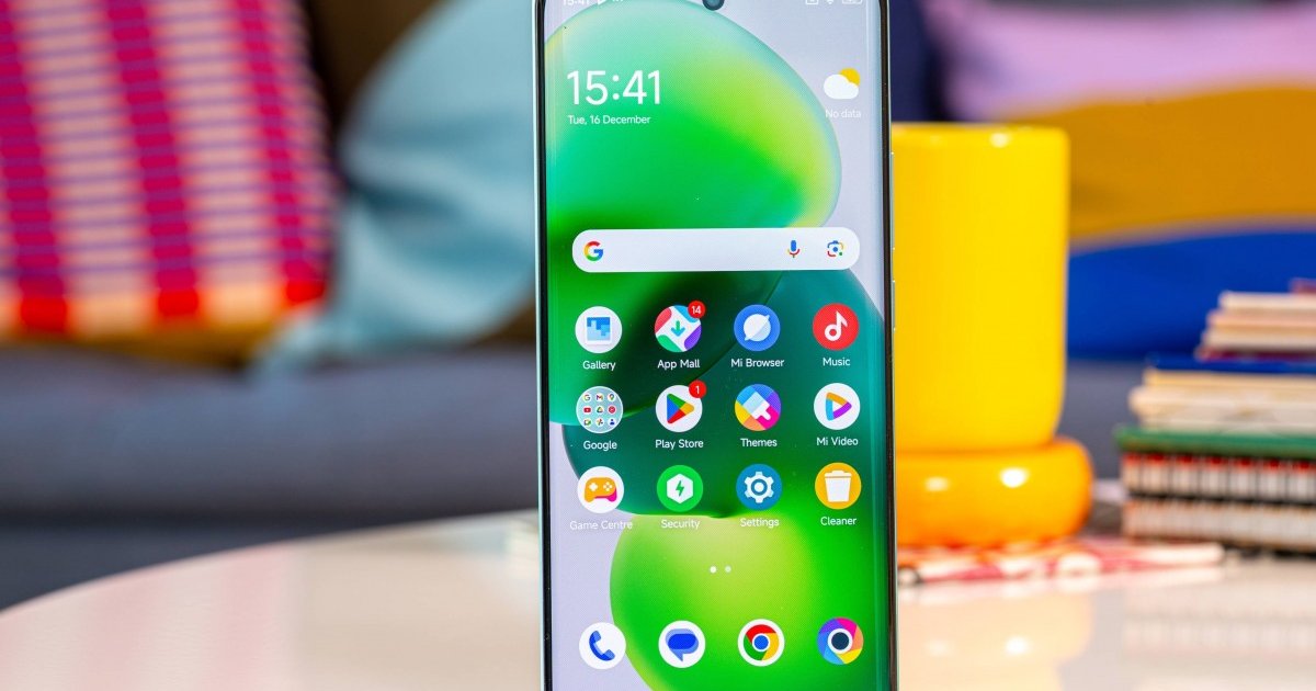 Фото до матеріалу: Poco M8 5G: чому цей смартфон б'є рекорди продажів в Україні