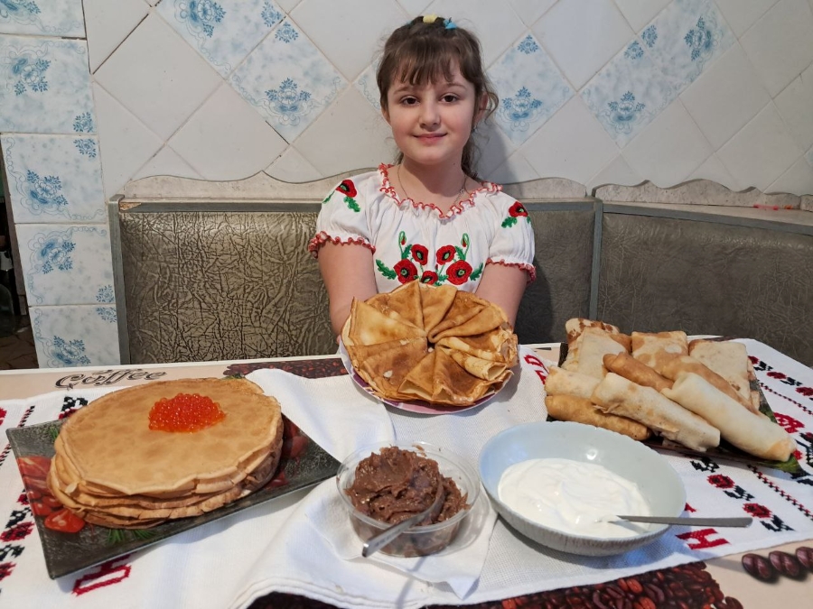Фото до матеріалу: Діти війни: життя сестер Низових у Ізюмі попри обстріли