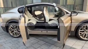 Фото до матеріалу: Шанхайський завод Tesla збільшив продажі на 36% у квітні