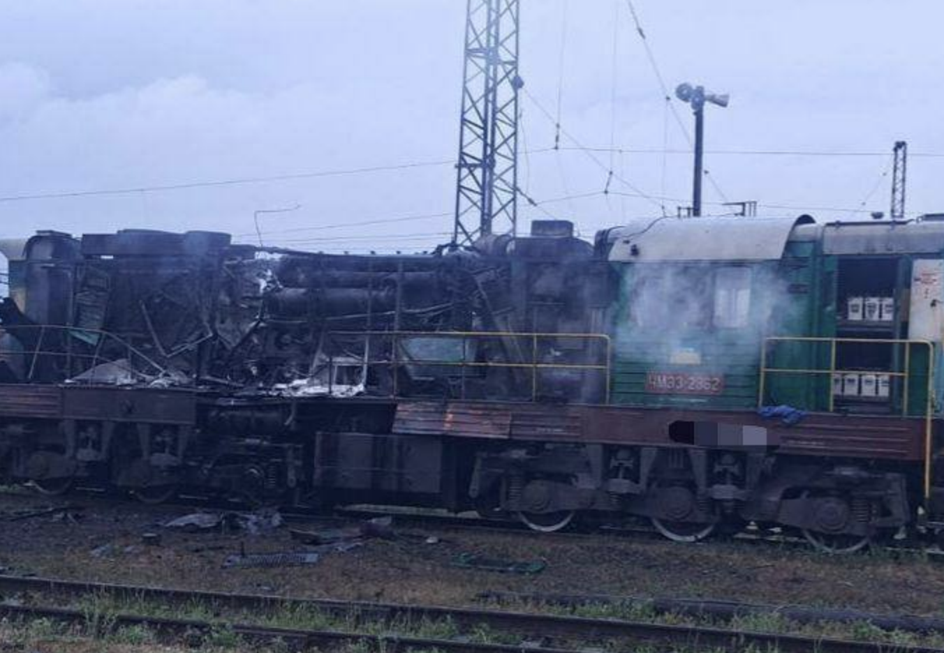 Фото до матеріалу: Ворог поцілив у локомотив на Харківщині: ніхто не постраждав