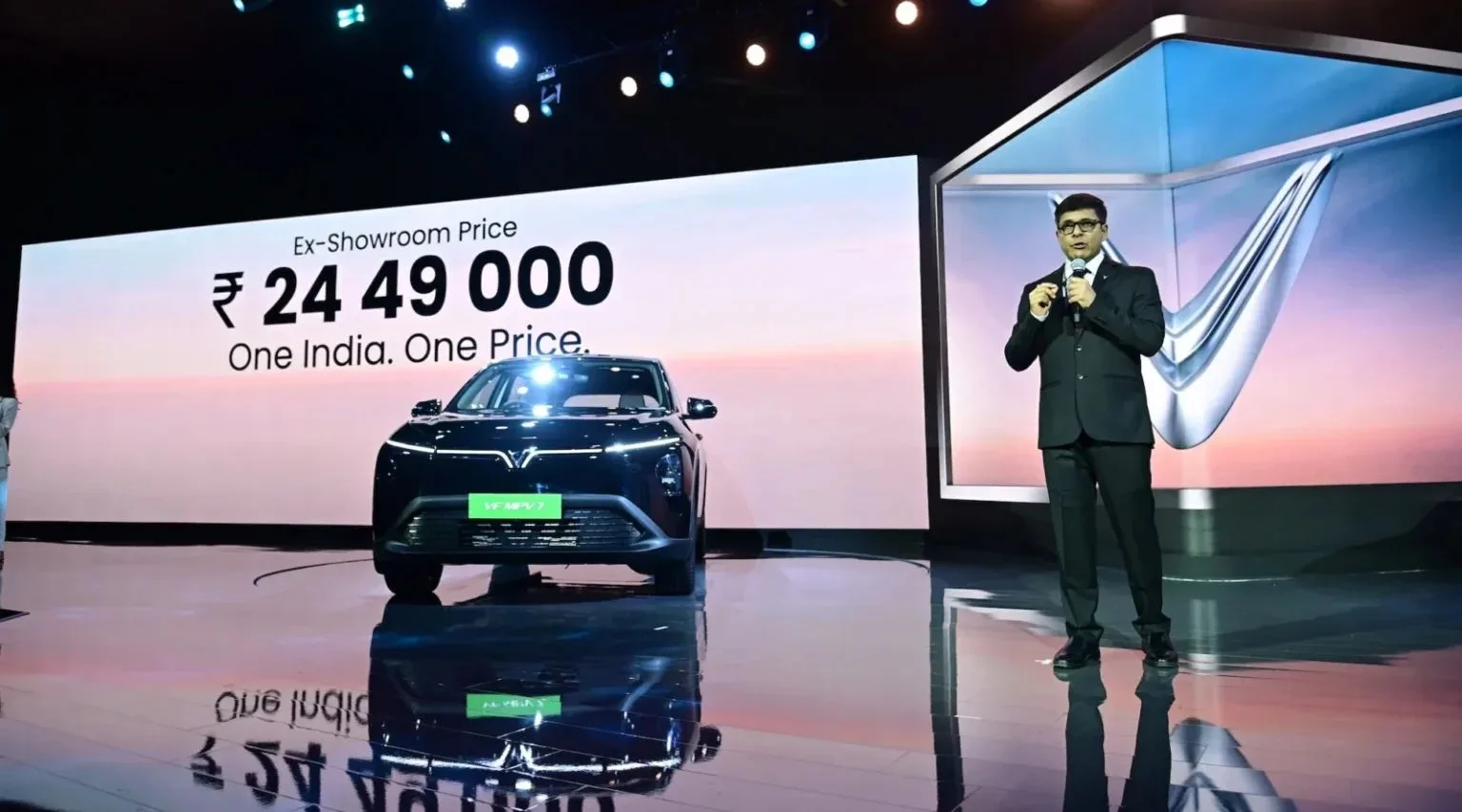 Фото до матеріалу: VinFast VF MPV7: в'єтнамський електромінівен з запасом 517 км для Індії