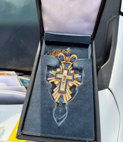 Фото до матеріалу: 37-річний злодій на Великдень викрав наперсний хрест з церкви на Львівщині