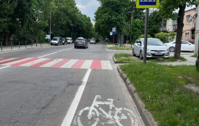 Фото до матеріалу: Ускладнення руху на Левандівській: на переїздах тривають ремонтні роботи