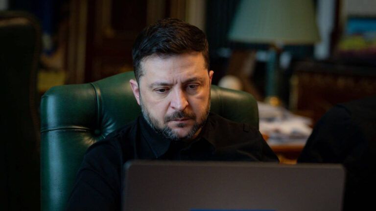 Фото до матеріалу: Зеленський анонсував масштабну реформу армії: виплати до 400 тисяч і демобілізація