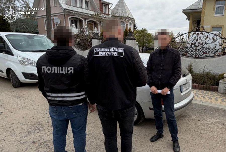 Фото до матеріалу: У Львові правоохоронці затримали керівника сектору Укрзалізниці за схему поборів