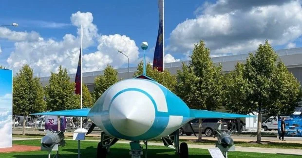 Фото до матеріалу: Росіяни презентували нові важкі дрони: що відомо про «Гром» та «Охотник»