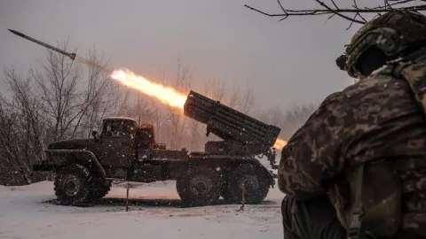 Фото до матеріалу: ЗСУ завдали ударів по складах боєприпасів та пунктах управління ворога в Селидові та Мелітополі