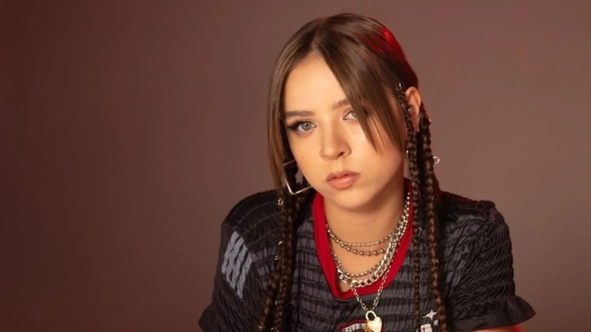 Фото до матеріалу: Дженніфер Лопес завершила реконструкцію маєтку в Гайден Гілс: фото та деталі