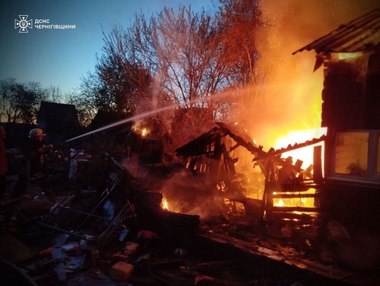 Фото до матеріалу: Трагічні наслідки нічної атаки: у Полтавській області загинули рятувальники