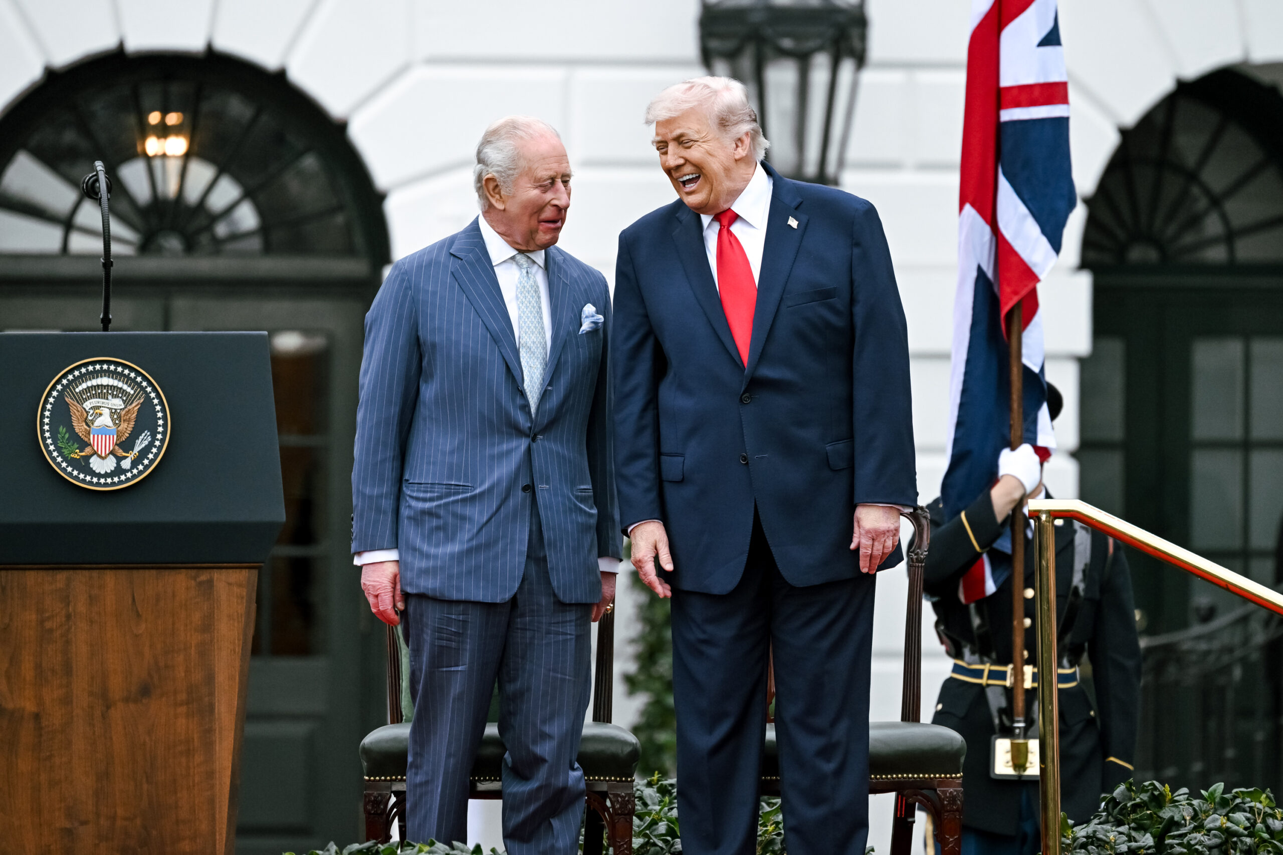 Фото до матеріалу: Трамп попередив короля Чарльза про агресивні наміри Путіна: «Він хоче війни і знищення населення»