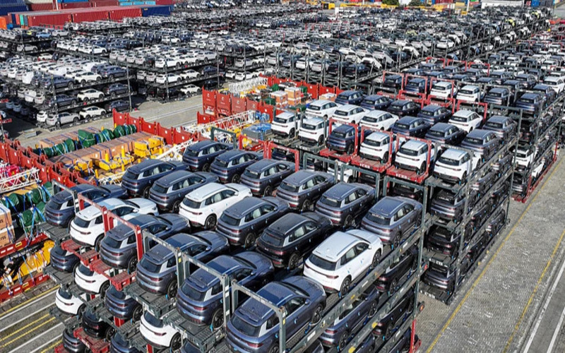 Фото до матеріалу: Українці імпортували понад 50 тисяч вживаних авто у першому кварталі 2026 року