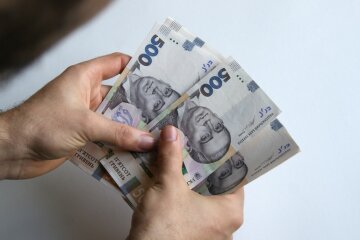Фото до матеріалу: У Лисичанській громаді продовжують виплати для вразливих категорій дітей ➜ АКМЦ
