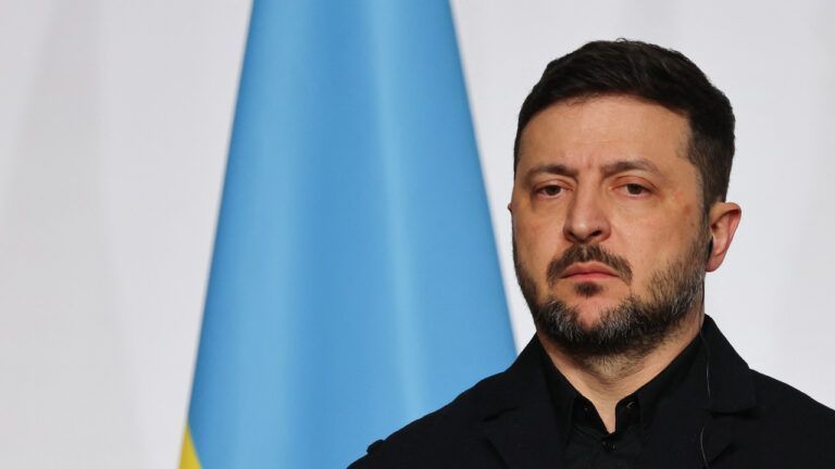 Фото до матеріалу: Зеленський запровадив санкції проти ексглави ОП Андрія Богдана і ще чотирьох осіб