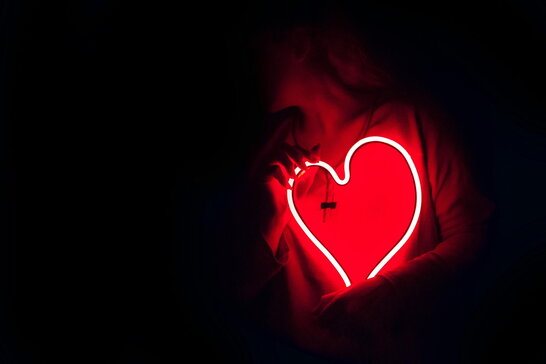 Фото до матеріалу: Психолог попередив: тиша у стосунках може бути небезпечнішою за сварки