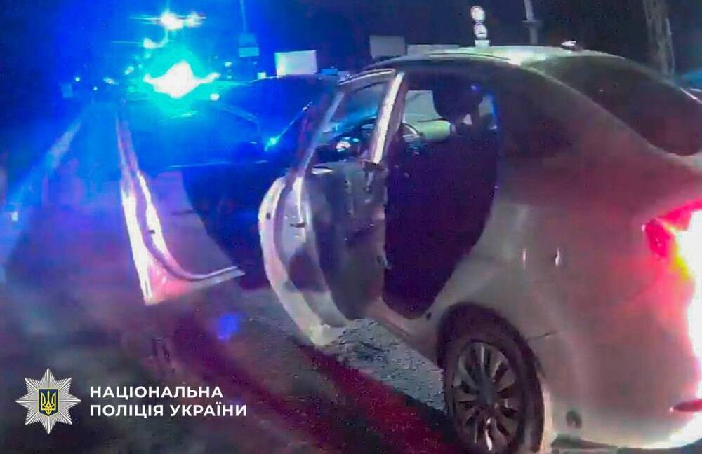 Фото до матеріалу: Нетверезі перегони на бабусиному авто в Києві: 17-річний рецидивіст опинився під слідством