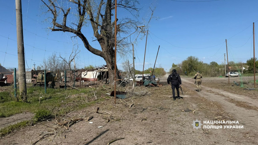 Фото до матеріалу: У Запорізькій області загинув цивільний, поранені поліцейські: підсумки масованої атаки ворога