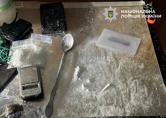Фото до матеріалу: Двоє киян підуть під суд за систематичний збут кокаїну та психотропів
