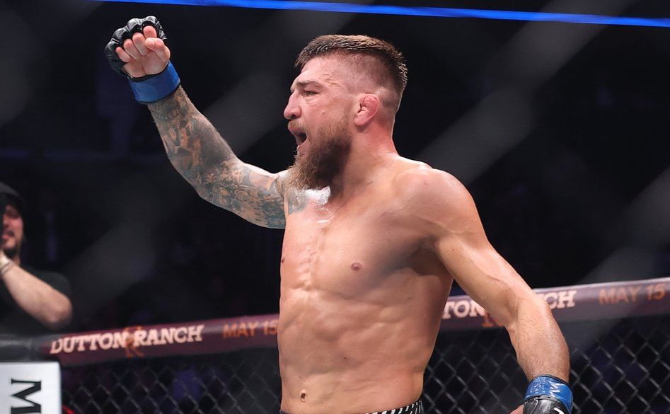 Фото до матеріалу: Ярослав Амосов здобув другу перемогу в UFC: 30-та перемога українця в кар'єрі