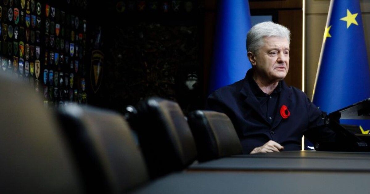 Фото до матеріалу: путін ніколи не хотів миру, ми маємо змусити його силою – Порошенко про «вихід росії з переговорів»