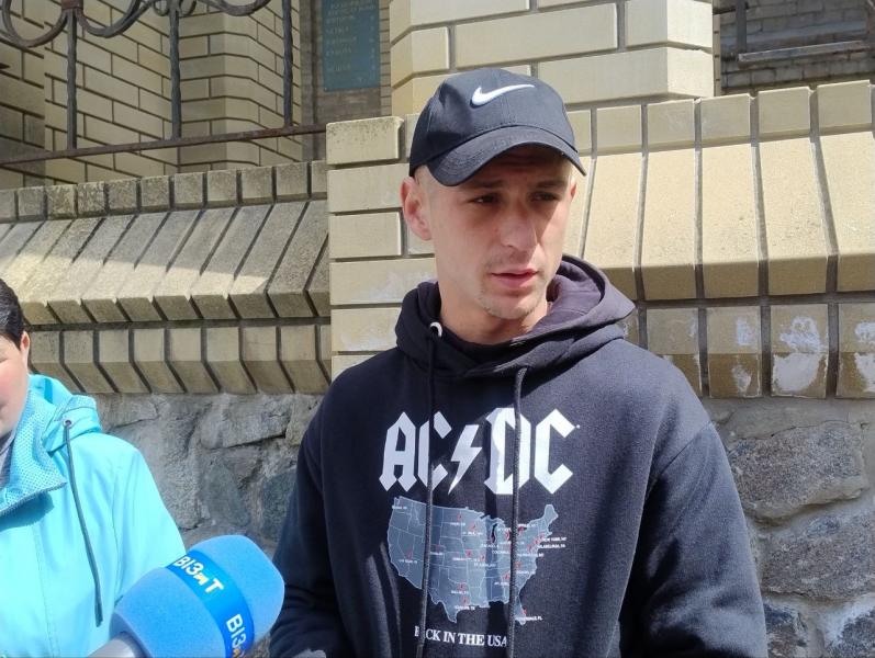 Фото до матеріалу: Прощання з Максимом Заволокою: у Кременчуці попрощалися з молодим воїном, який не встиг дізнатися про народження доньки