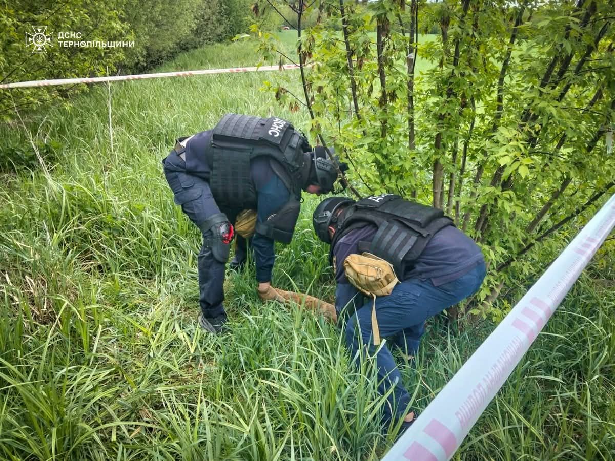 Фото до матеріалу: Поблизу Слобідки знайдено та знешкоджено боєприпас