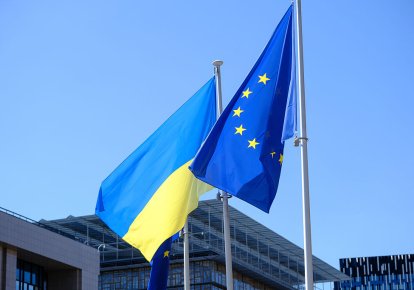 Фото до матеріалу: Єврокомісар заявив про можливий старт переговорів щодо вступу України до ЄС уже цього літа — DSnews.ua