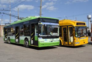 Фото до матеріалу: У Черкасах запустив третій за сезон автобус великої місткості