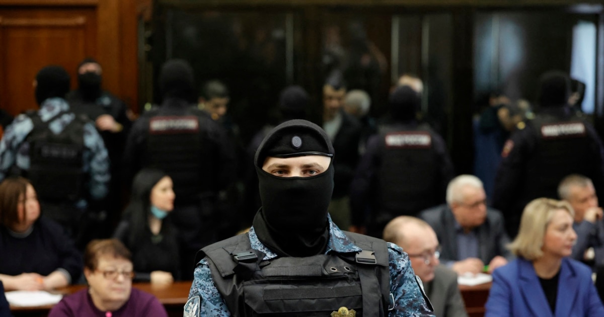 Фото до матеріалу: У Росії двох фізиків засудили до 12,5 років за державну зраду