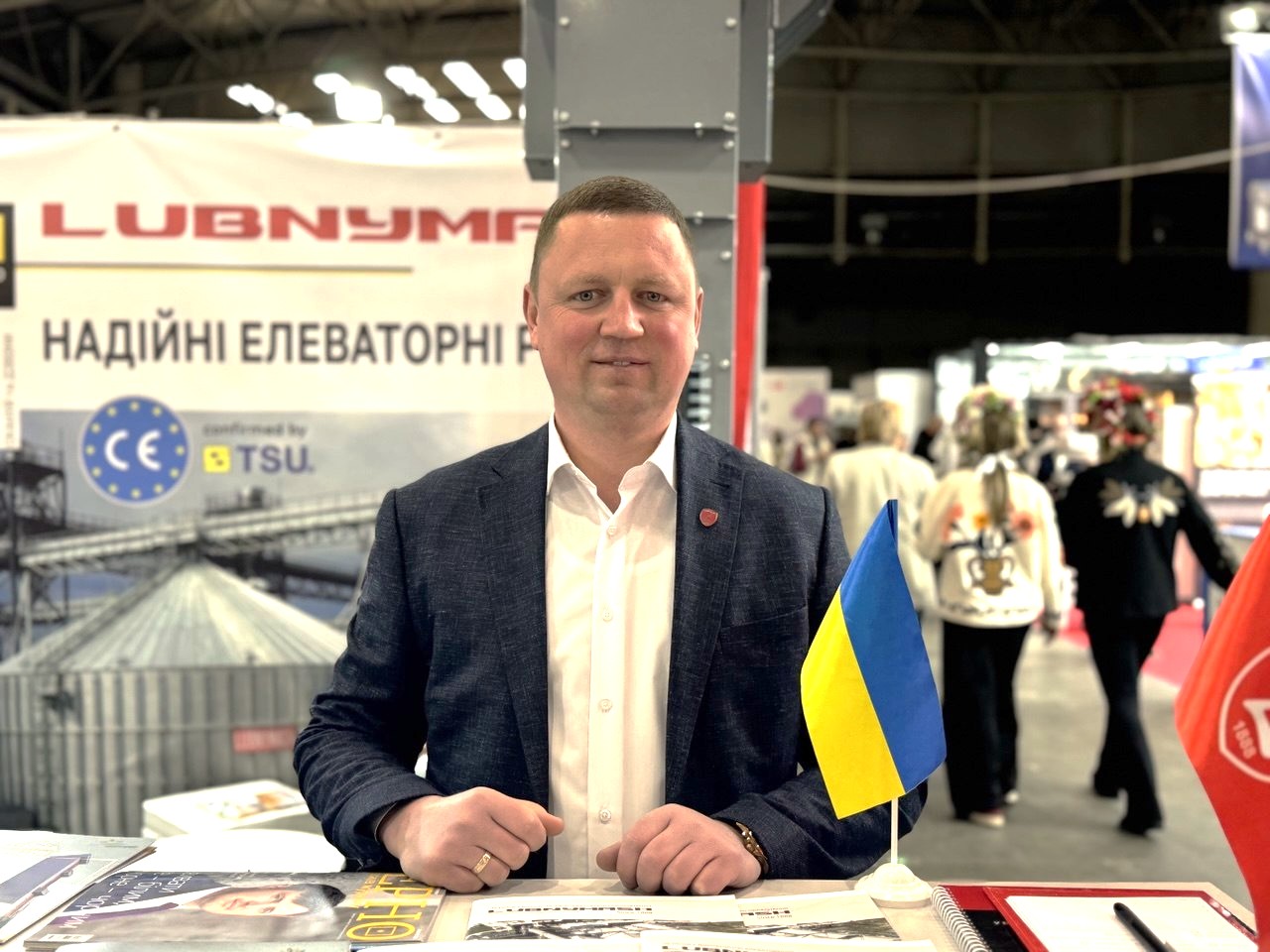 Фото до матеріалу: Промисловість не зупиняється: «Лубнимаш» нарощує виробництво силосів
