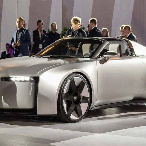 Фото до матеріалу: Honda зупинила продажі електромобіля e:Ny1 в Україні та Європі через низький попит