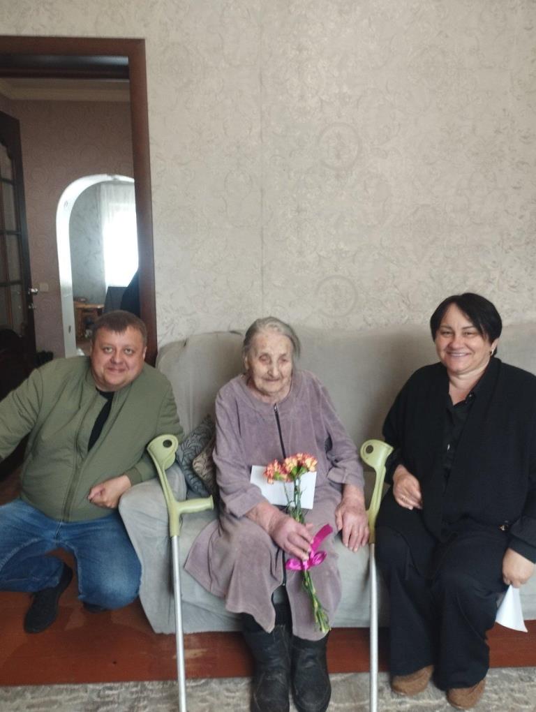 Фото до матеріалу: У Боратинській громаді відвідали ветеранів Другої світової війни