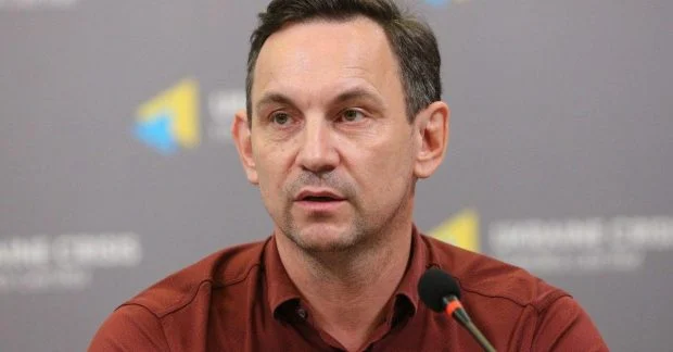 Фото до матеріалу: Валерій Харчишин знову у центрі уваги: співак показався з новою коханою біля моря