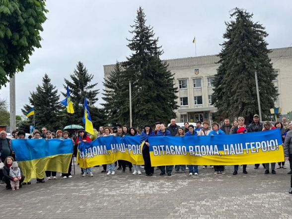 Фото до матеріалу: Богдан Горбатюк повернувся додому після чотирьох років полону