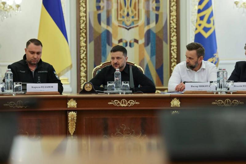 Фото до матеріалу: Підготовка до зими: 5 млрд грн виділено на стійкість регіонів та енергонезалежні школи