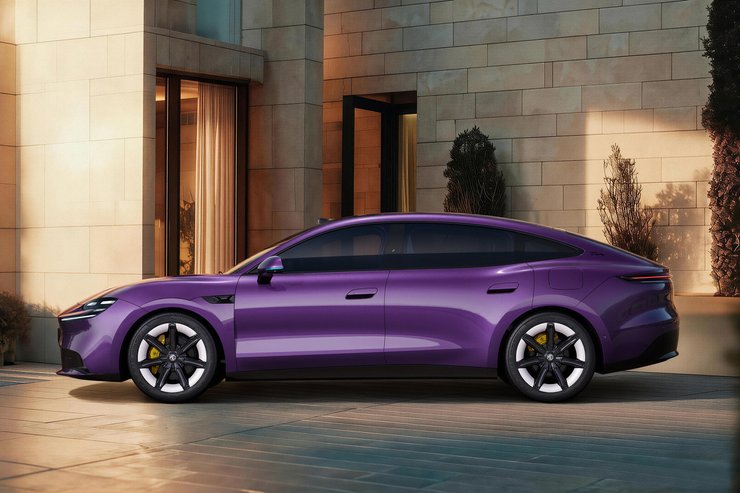 Фото до матеріалу: Новий MG 07: дешевий аналог Porsche Taycan з'явився на офіційних фото