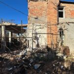 Фото до матеріалу: У Кривому Розі на смітнику знайшли прапори з фото Захисників: власник друкарні пояснив, чому так сталося
