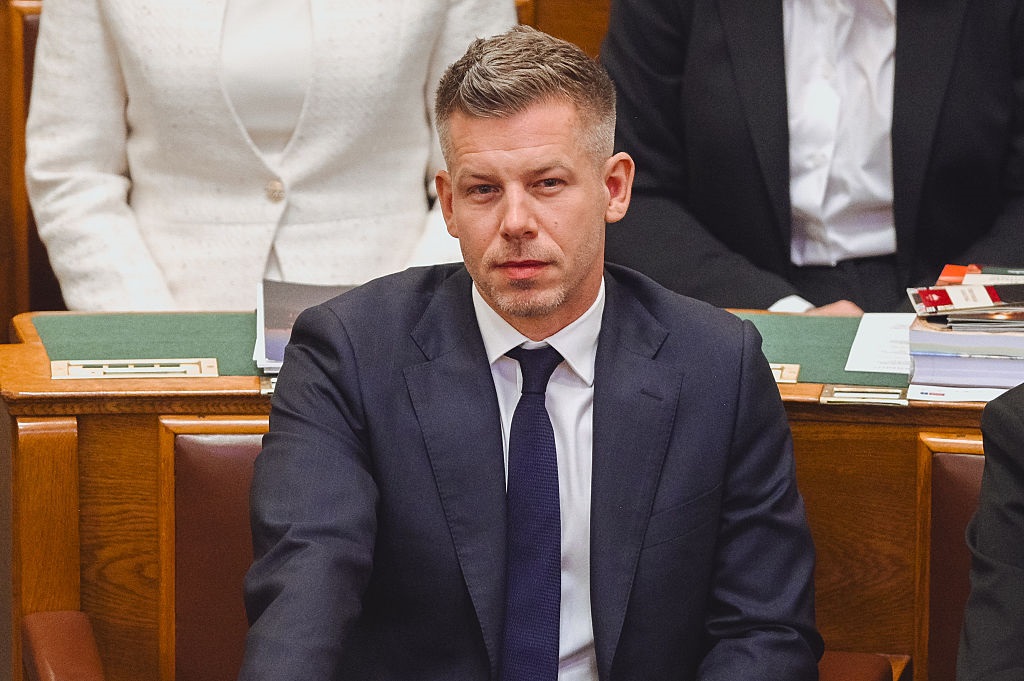 Фото до матеріалу: Новий прем'єр Угорщини Мадяр закликав президента Шуйока до відставки