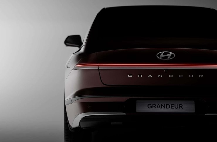 Фото до матеріалу: Новий флагманський седан Hyundai розсекречено до презентації (фото)