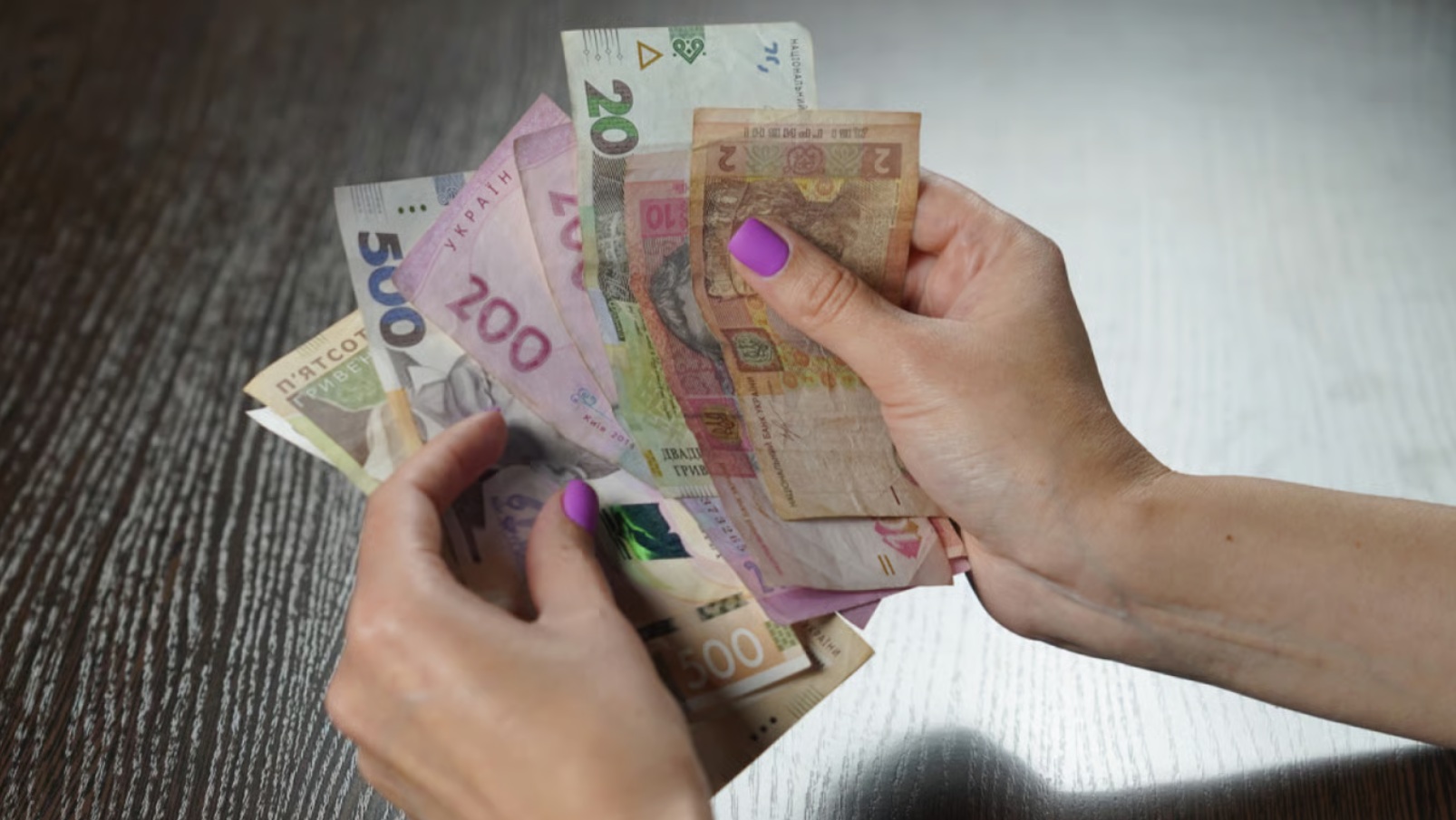 Фото до матеріалу: Українцям знову дадуть по 6500 грн: Кабмін готує нову допомогу