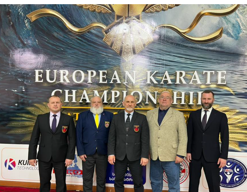 Фото до матеріалу: Українські юніори здобули золоті медалі Чемпіонату Європи з кіокушинкай карате в Батумі