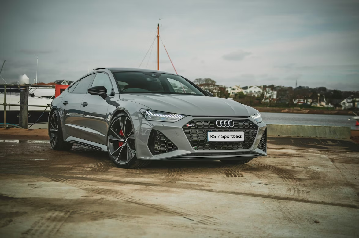 Фото до матеріалу: Як вибрати надійну авторозбірку для Audi в Україні: поради та огляд складу
